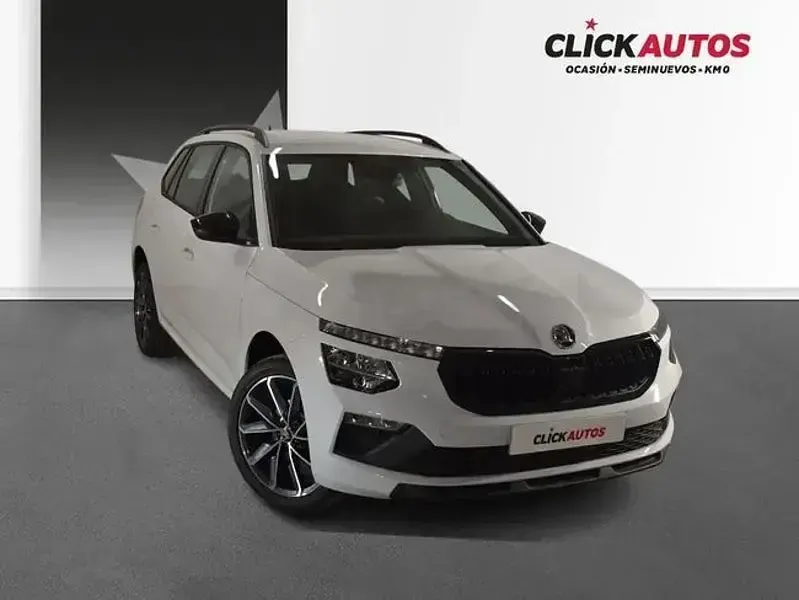 Usado Skoda Kamiq Sport 115 CV (84 kW) 2025 Blanco SUV