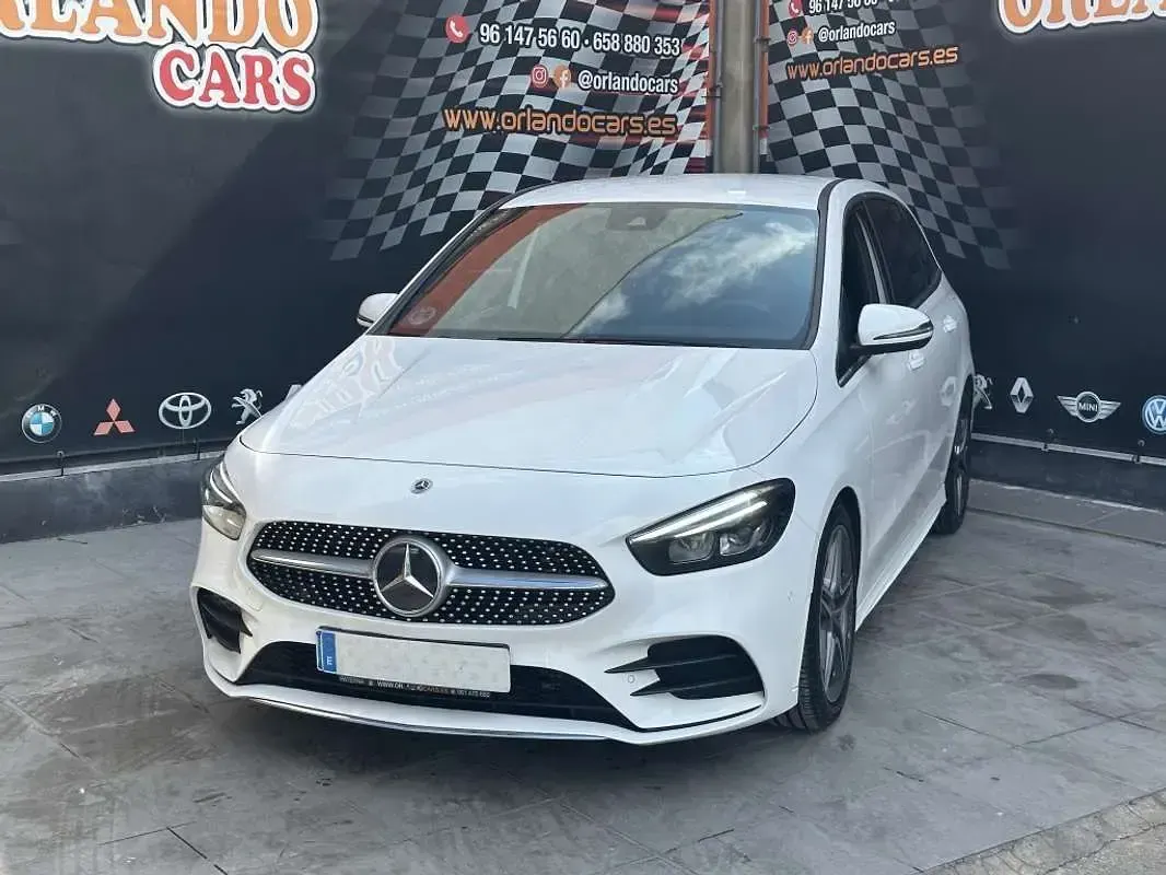 Usado Mercedes B180 116 CV (85 kW) 2021 Blanco Monovolumen