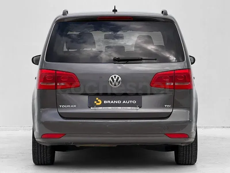 Usado VW Touran Edition 105 CV (77 kW) 2012 Gris / plata Monovolumen