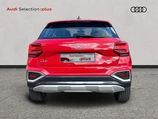 Usado Audi Q2 Advanced Plus 116 CV (85 kW) 2025 Rojo SUV