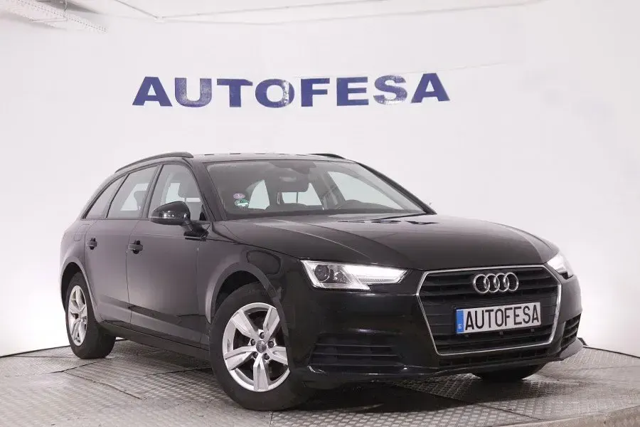 Usado Audi A4 190 CV (139 kW) 2016 Negra Familiar