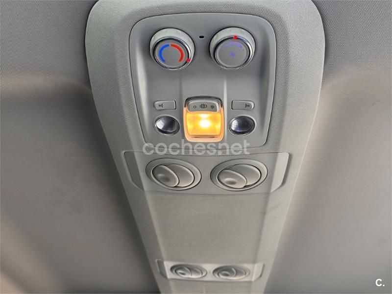 Usado Peugeot Traveller Allure 150 CV (110 kW) 2018 Gris / plata Monovolumen