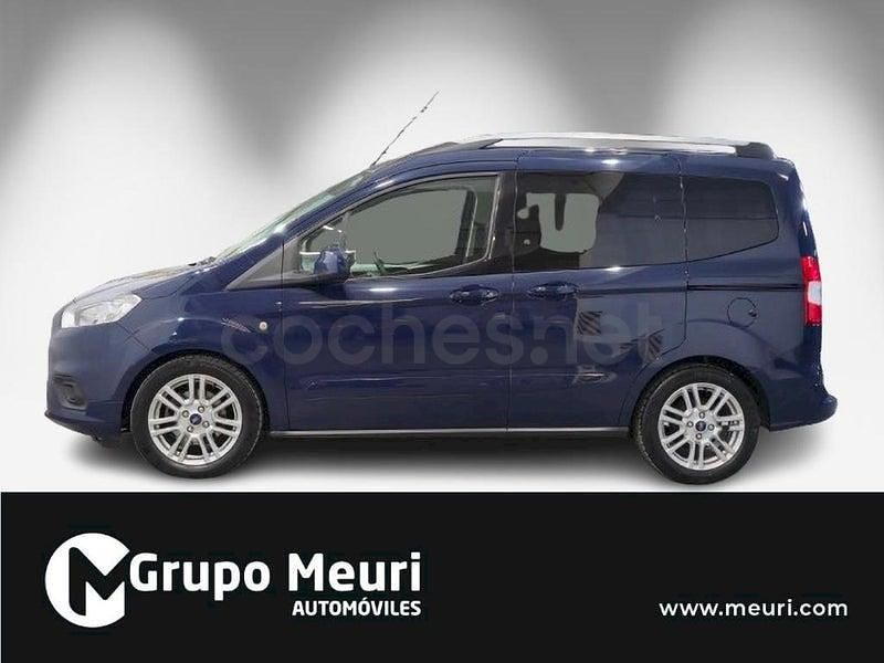 Usado Ford Tourneo Courier Trend 100 CV (73 kW) 2020 Azul Monovolumen
