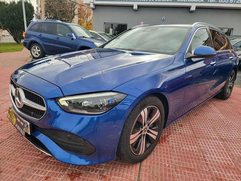 Usado Mercedes C220 200 CV (147 kW) 2022 Azul Familiar