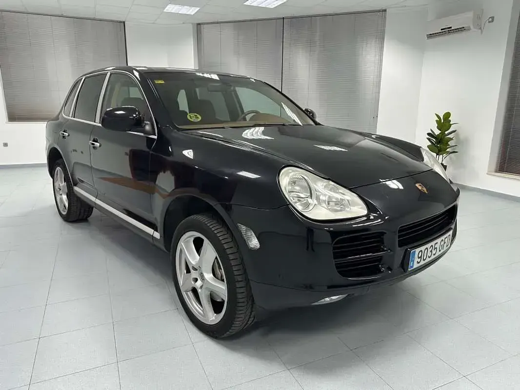 Usado Porsche Cayenne 340 CV (250 kW) 2003 Negro SUV