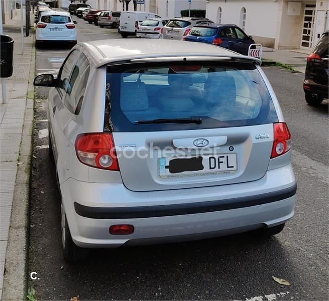 Usado Hyundai Getz 63 CV (46 kW) 2005 Gris / plata Utilitario