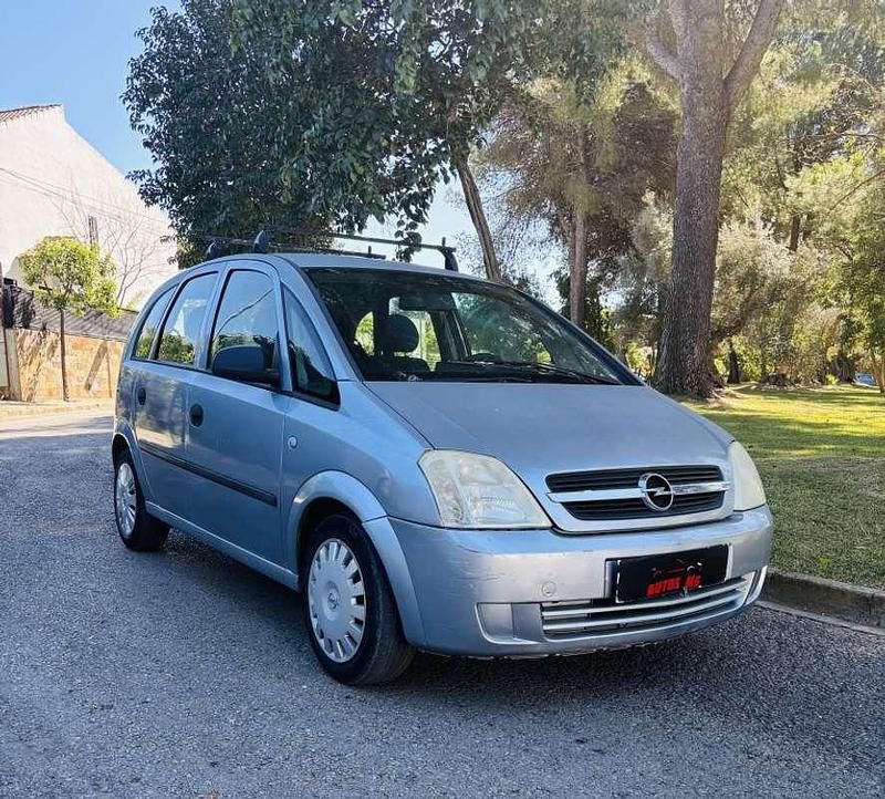 Usado Opel Meriva 75 CV (55 kW) 2005 Plateado Monovolumen