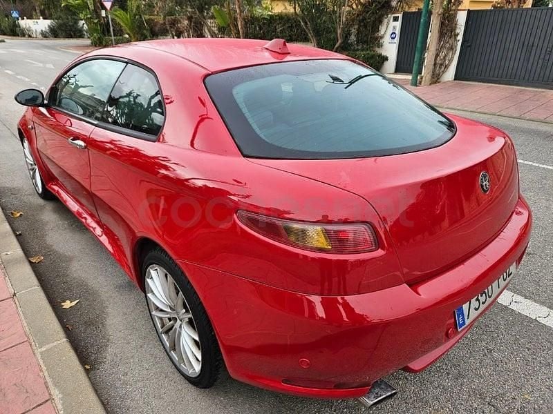 Usado Alfa Romeo GT Distinctive 150 CV (110 kW) 2006 Rojo Coupe