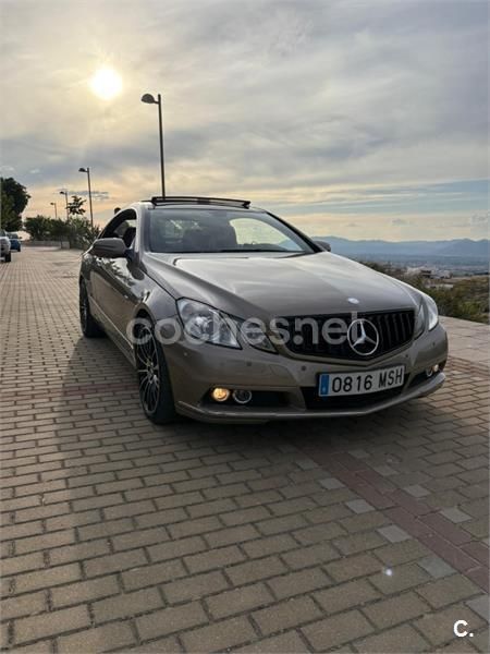 Beige Usado 2009 Mercedes E350 Elegance Coupe | 13.900 € (Precio justo) - Imagen 1/4