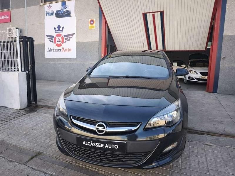 Usado Opel Astra Selective 116 HP (85 kW) 2015 Preto Citadino