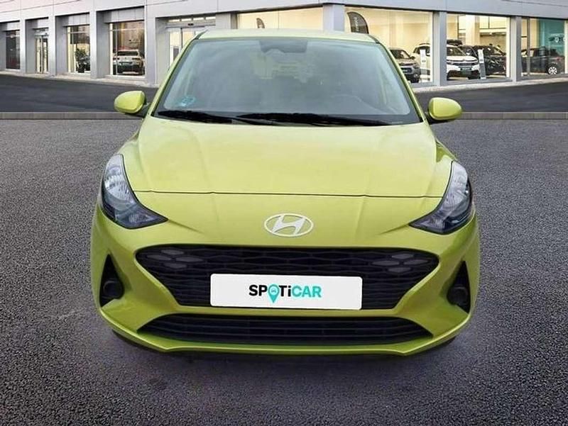Usado Hyundai i10 67 CV (49 kW) 2025 Amarillo Utilitario