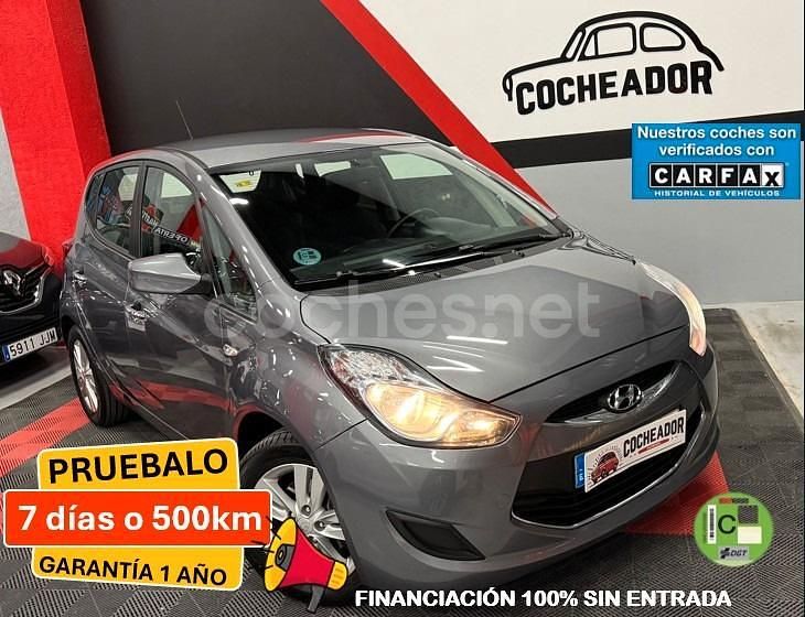 Gris / plata Usado 2015 Hyundai ix20 Monovolumen | 9499 € (Precio justo) - Imagen 1/3