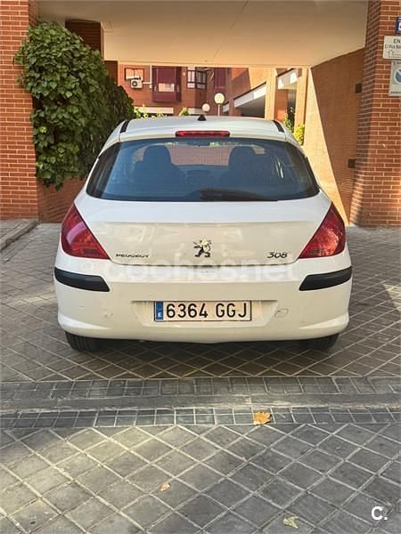 Blanco Usado 2008 Peugeot 308 Berlina | 2500 € (Buen precio) - Imagen 1/3