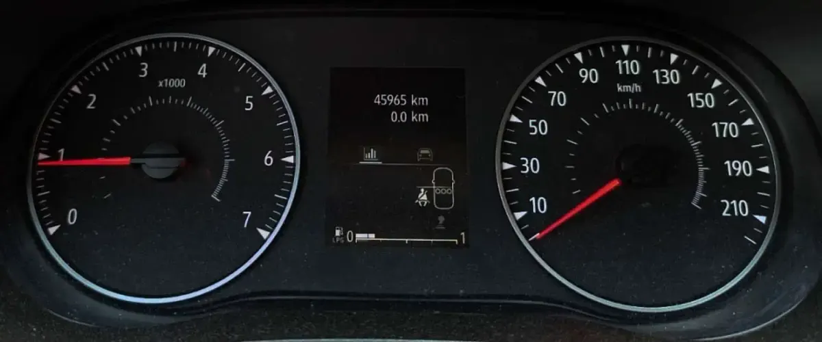 Usado Dacia Sandero Essentiel 101 CV (74 kW) 2023 Verde Berlina