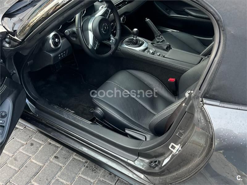 Usado Mazda MX5 Exclusive-Line 184 CV (135 kW) 2025 Gris / plata Descapotable