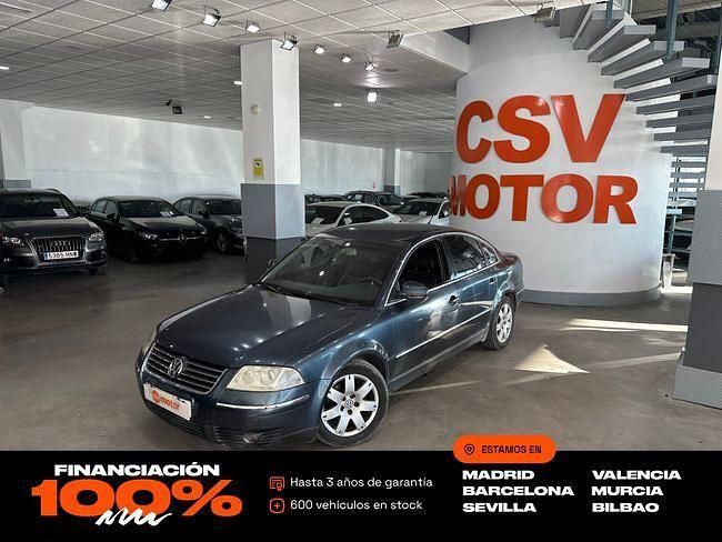 Usado VW Passat Highline 130 CV (95 kW) 2004 Gris Berlina