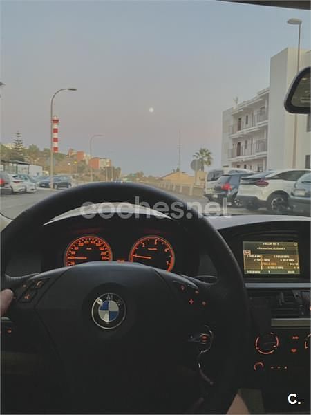 Negro Usado 2006 BMW 520 Berlina | 5300 € (Super precio) - Imagen 1/4