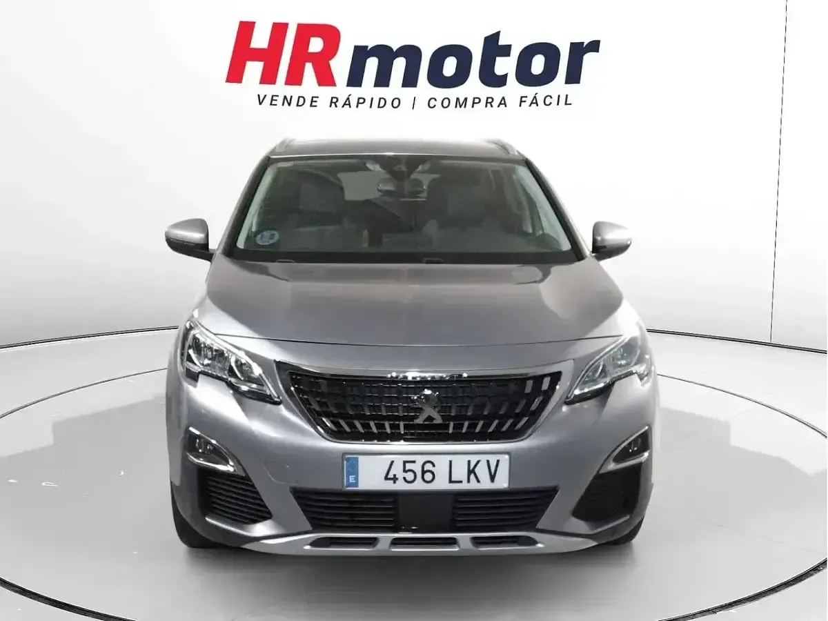 Usado Peugeot 3008 Allure 131 CV (96 kW) 2020 Gris / plata SUV