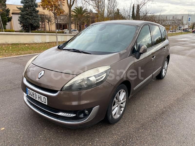 Beige Usado 2012 Renault Grand Scénic III Dynamique Monovolumen | 6500 € (Precio justo) - Imagen 1/4