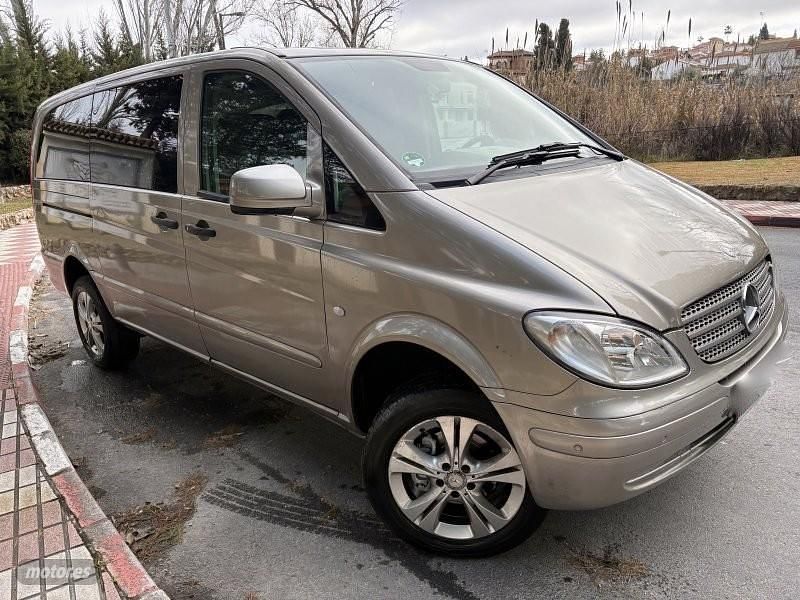 Usado Mercedes Viano 150 CV (110 kW) 2010 Gris Monovolumen