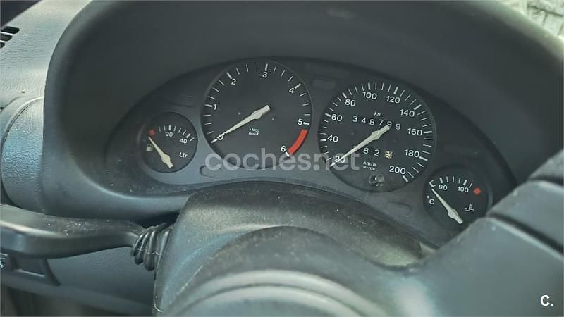 Usado Opel Corsa Swing 50 CV (36 kW) 1993 Verde Utilitario