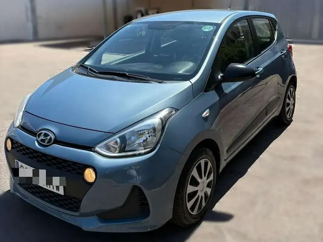 Usado Hyundai i10 GO! 67 CV (49 kW) 2018 Azul Utilitario