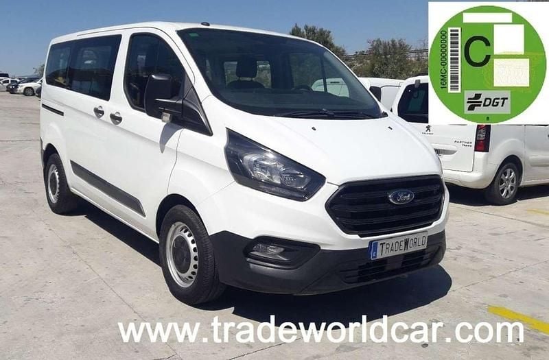Usado Ford Tourneo Trend 105 CV (77 kW) 2021 Blanco Monovolumen