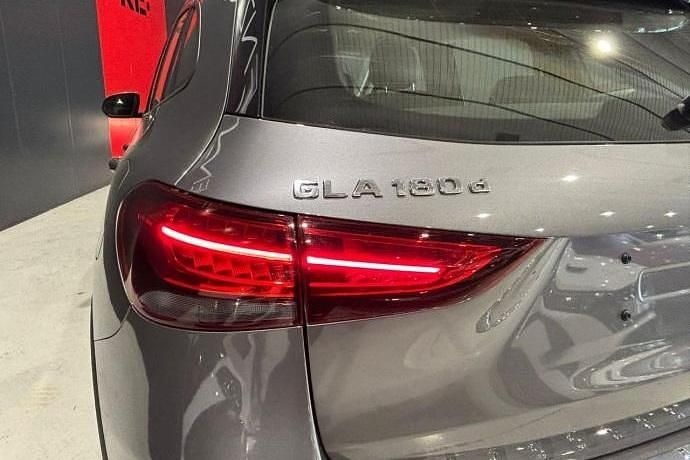 Usado Mercedes GLA180 Business 116 CV (85 kW) 2021 SUV