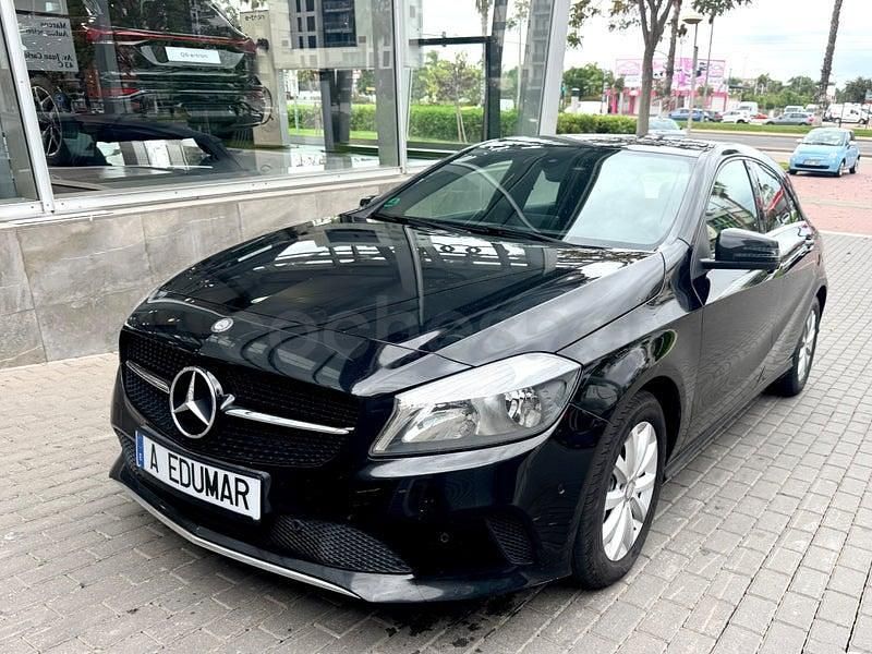 Usado Mercedes A200 Urban 136 CV (100 kW) 2016 Negro Berlina