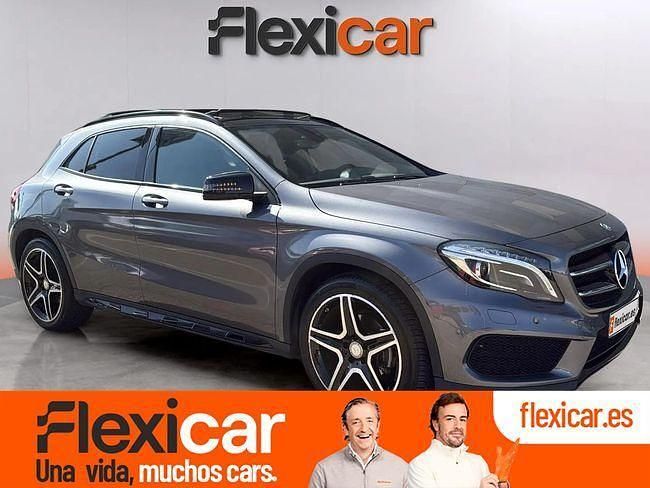 Usado Mercedes GLA200 AMG line 136 CV (100 kW) 2016 Gris SUV