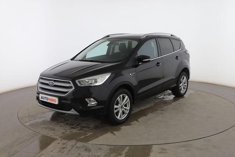 Usado Ford Kuga Trend+ 120 CV (88 kW) 2019 Negro SUV