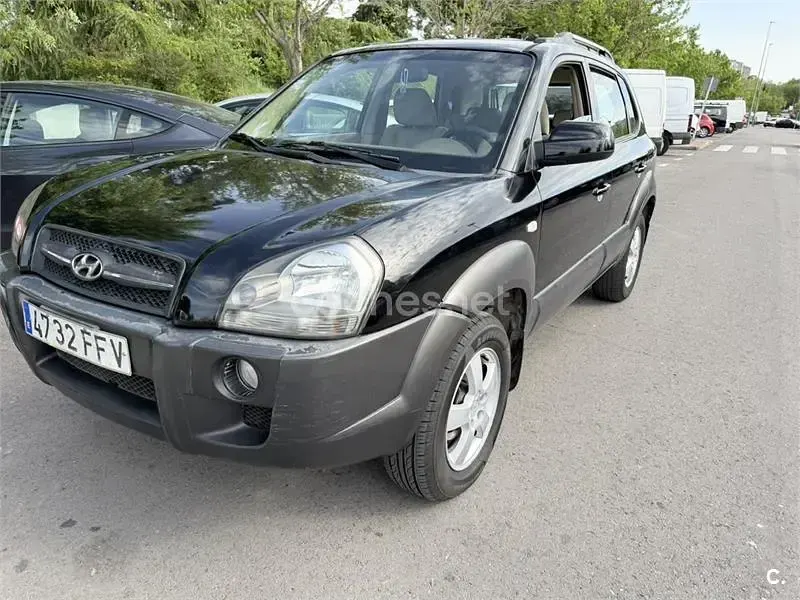Usado Hyundai Tucson Comfort 140 CV (102 kW) 2006 Negro SUV
