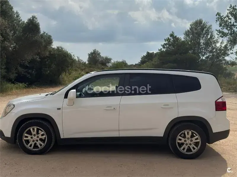 Usado Chevrolet Orlando LT 130 CV (95 kW) 2013 Blanco Monovolumen