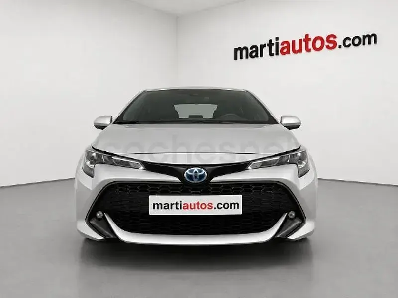 Usado Toyota Corolla Active 140 CV (102 kW) 2022 Gris / plata Berlina