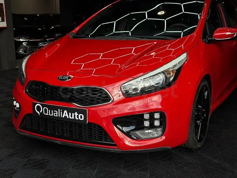 Usado Kia ProCeed GT GT 204 CV (150 kW) 2016 Azul Utilitario