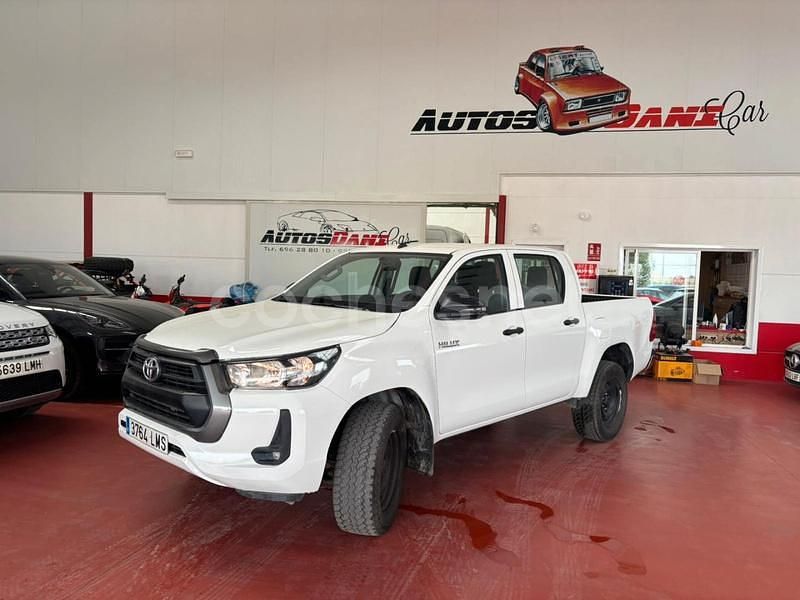 Blanco Usado 2021 Toyota HiLux Recogida | 27.990 € (Precio justo) - Imagen 1/4