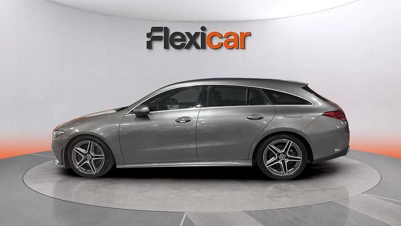Usado Mercedes CLA200 Shooting Brake 163 CV (119 kW) 2020 Gris Familiar
