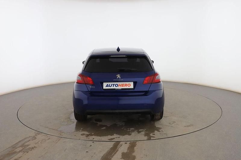 Usado Peugeot 308 Active 100 CV (73 kW) 2017 Azul Berlina