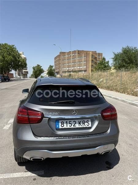 Gris / plata Usado 2018 Mercedes GLA200 Urban SUV | 20.000 € (Buen precio) - Imagen 1/1