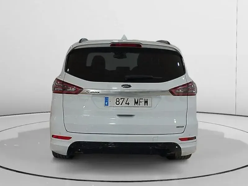 Usado Ford S-MAX ST-Line 190 CV (139 kW) 2023 Blanco Monovolumen