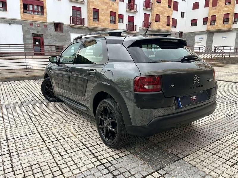 Usado Citroën C4 Cactus Feel 82 CV (60 kW) 2016 Gris Utilitario
