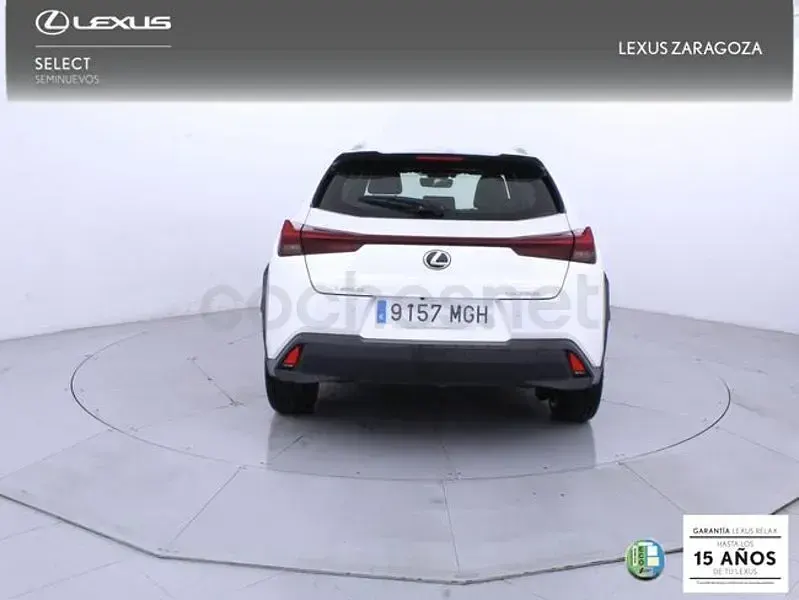 Usado Lexus UX Business Edition 184 CV (135 kW) 2023 Blanco SUV