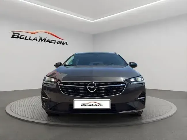 Usado Opel Insignia Business Elegance 174 CV (127 kW) 2021 Negro Familiar