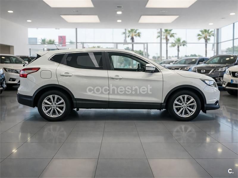 Usado Nissan Qashqai N-Connecta 115 CV (84 kW) 2017 Blanco SUV