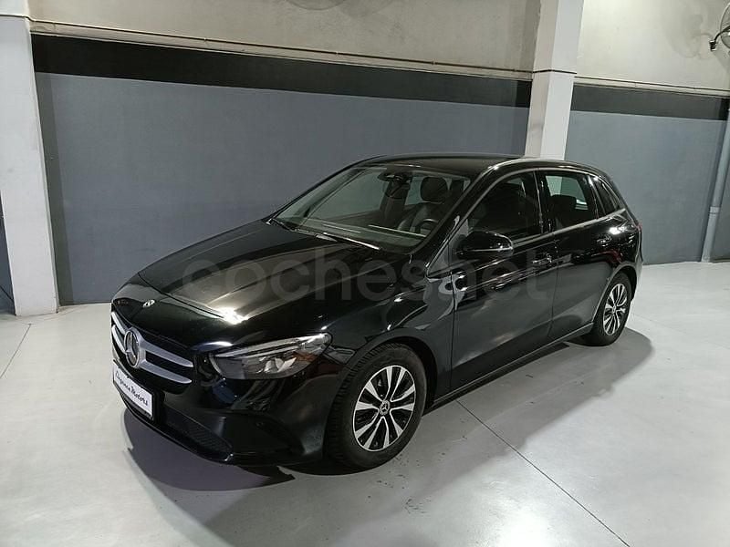 Usado Mercedes B180 116 CV (85 kW) 2020 Negro Monovolumen