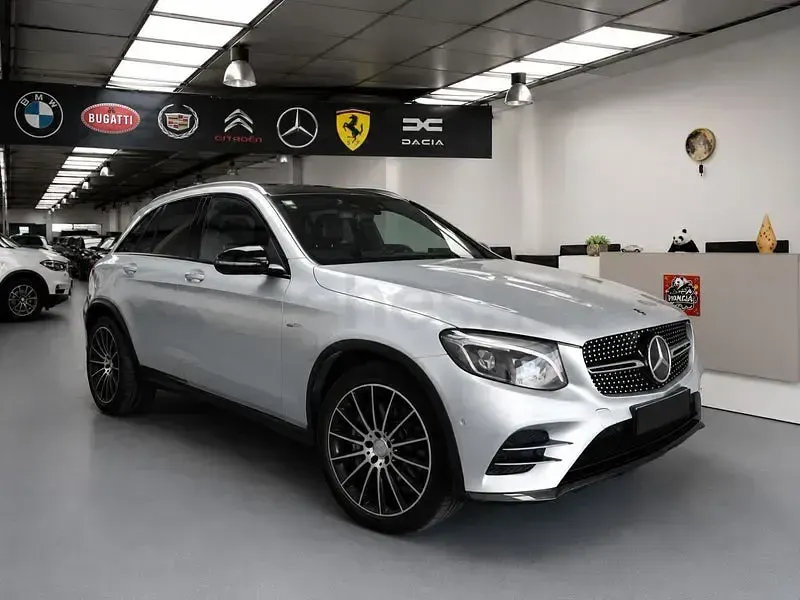 Usado Mercedes GLC43 AMG 367 CV (269 kW) 2018 Gris / plata SUV