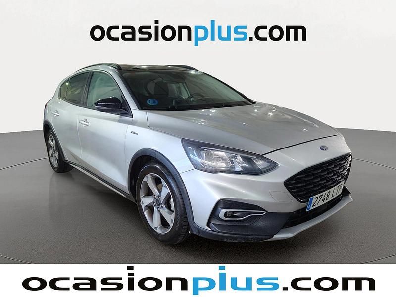 Usado Ford Focus Active 125 CV (91 kW) 2021 Gris plata Utilitario
