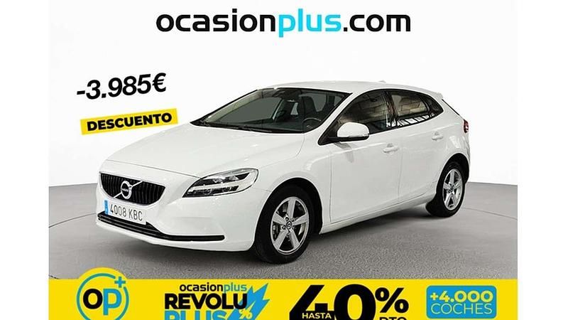 Usado Volvo V40 Momentum 150 CV (110 kW) 2017 Blanco Utilitario