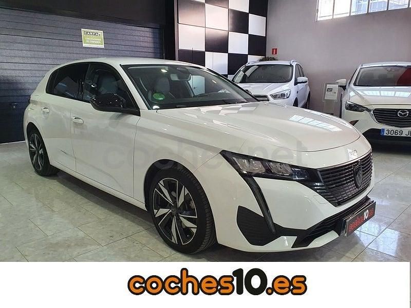 Usado Peugeot 308 Allure 130 CV (95 kW) 2023 Blanco Berlina