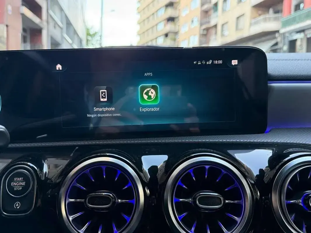 Usado Mercedes A220 190 CV (139 kW) 2021 Azul Utilitario